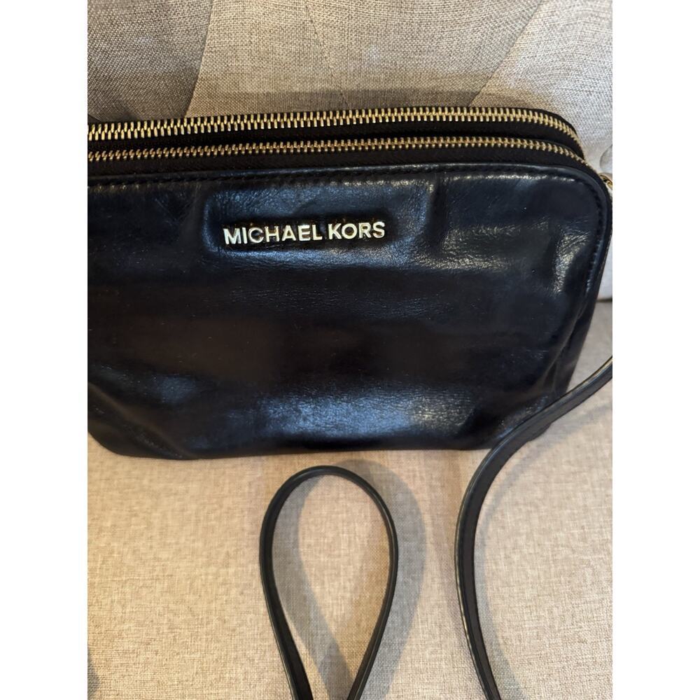 Michael Kors Crossbody Bag Purse Medium Alexis Black Patent Leather Gold Zippers - Picture 3 of 15